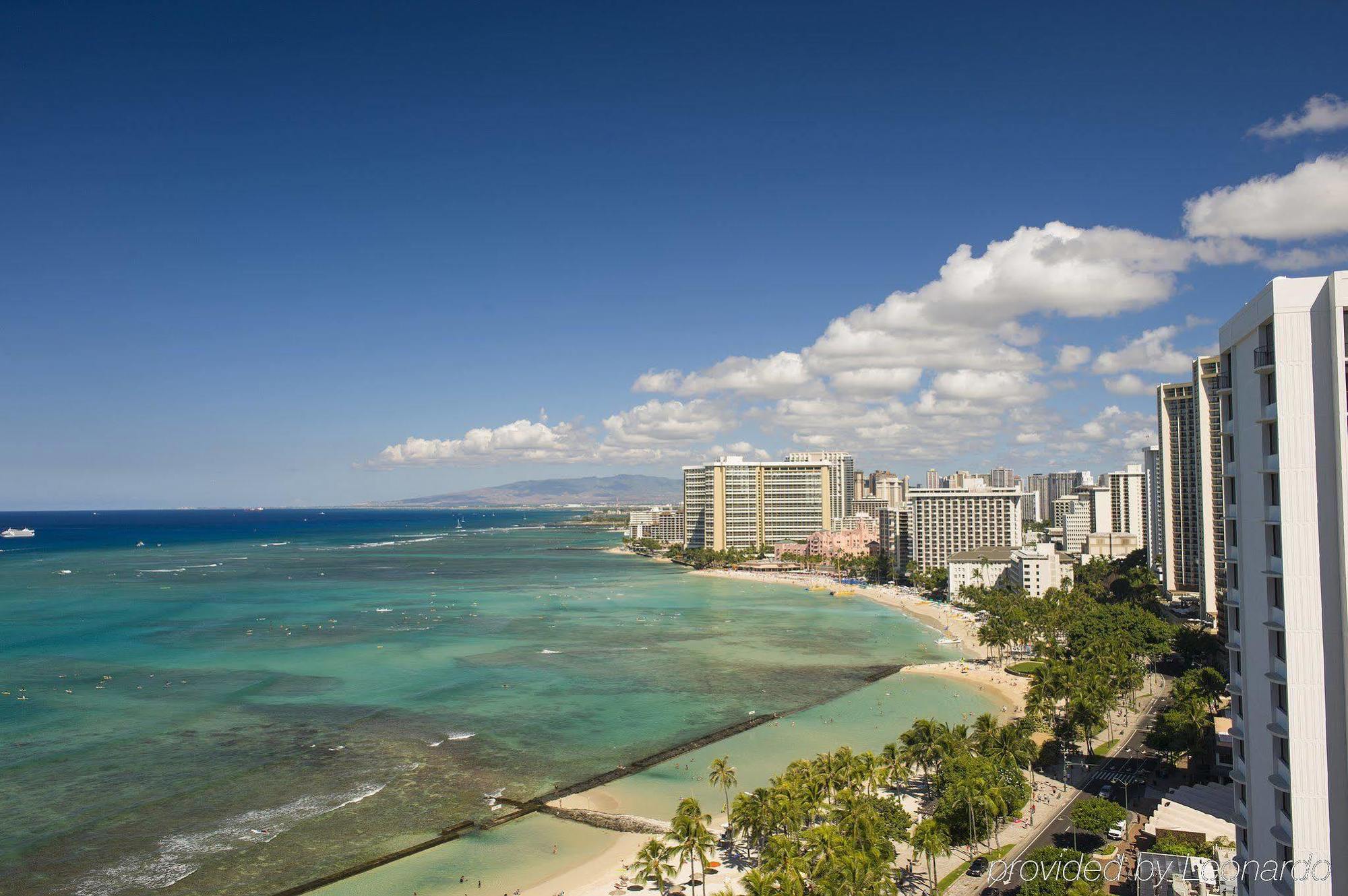 The Twin Fin Hotel Honolulu Exterior photo